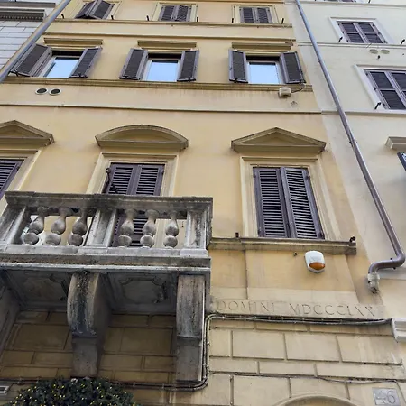 Spanish Steps Lovely With Balcony Lejlighed
