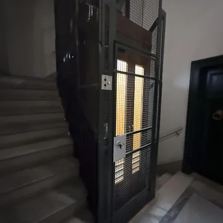 Spanish Steps Lovely With Balcony 罗马
