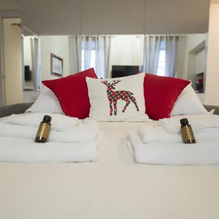 Spanish Steps Lovely With Balcony Apartman *